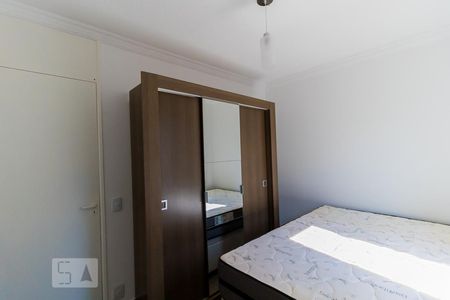 Quarto 2 de apartamento para alugar com 2 quartos, 41m² em Jardim Casa Pintada, São Paulo