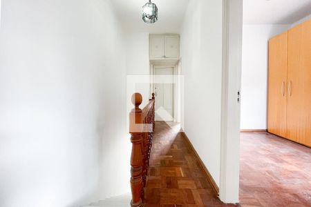 Casa à venda com 150m², 3 quartos e 1 vagaCorredor - acesso aos quartos