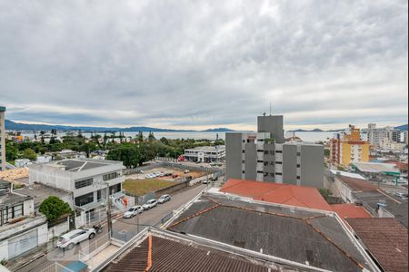 Vista Sala de apartamento para alugar com 2 quartos, 86m² em Jardim Atlântico, Florianópolis