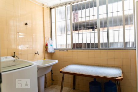 Apartamento à venda com 124m², 3 quartos e 1 vagaÁrea de Serviço