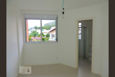 Suite 1 de apartamento para alugar com 3 quartos, 84m² em Córrego Grande, Florianópolis