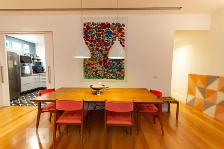 Apartamento à venda com 135m², 2 quartos e 1 vagaSala de Jantar