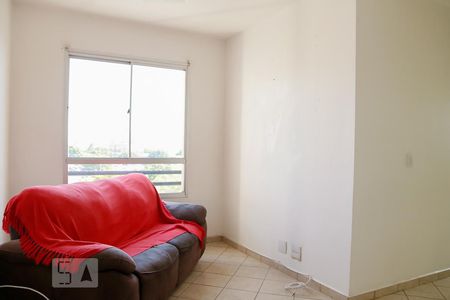 Sala de Apartamento com 2 quartos, 53m² Campo Grande
