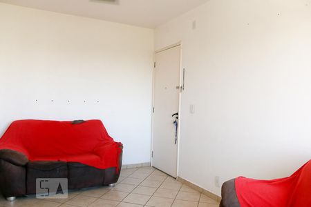 Sala de Apartamento com 2 quartos, 53m² Campo Grande
