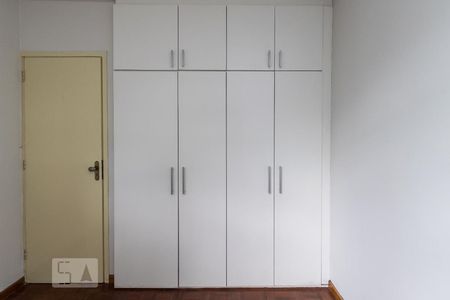 Apartamento à venda com 80m², 3 quartos e 1 vagaQuarto 3 - Armário