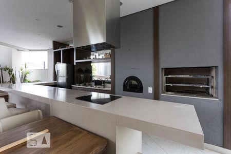 Apartamento à venda com 74m², 2 quartos e 1 vagaChurrasqueira