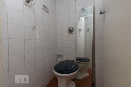 Banheiro de Serviço de apartamento para alugar com 3 quartos, 60m² em Gutierrez, Belo Horizonte