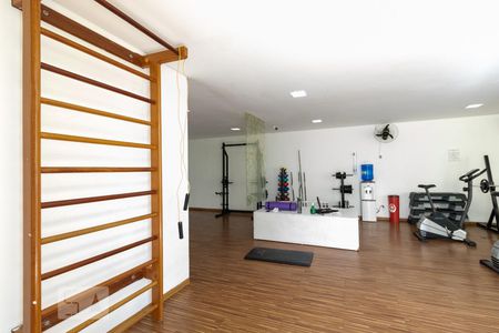 Apartamento para alugar com 43m², 1 quarto e 2 vagas Apartamento para alugar com 43m², 1 quarto e 2 vagasAcademia