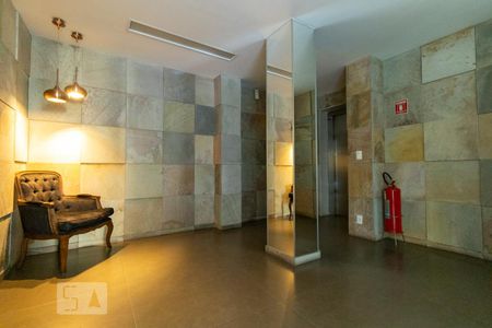 Apartamento para alugar com 43m², 1 quarto e 2 vagas Apartamento para alugar com 43m², 1 quarto e 2 vagasHall de entrada