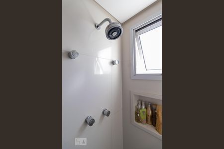 Banheiro - chuveiro de apartamento para alugar com 1 quarto, 43m² em Pinheiros, São Paulo