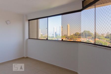 Sala de apartamento para alugar com 3 quartos, 80m² em Vila Sofia, São Paulo