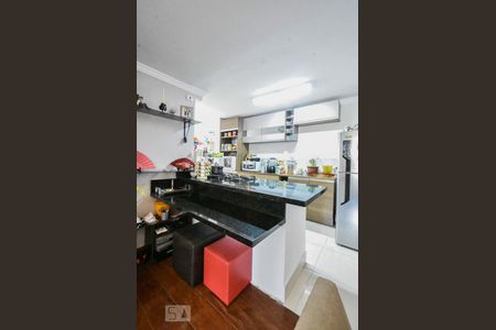 Apartamento para alugar com 69m², 2 quartos e 1 vagaCozinha