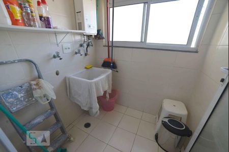 Apartamento à venda com 61m², 2 quartos e 1 vaga Apartamento à venda com 61m², 2 quartos e 1 vagaArea de Serviço