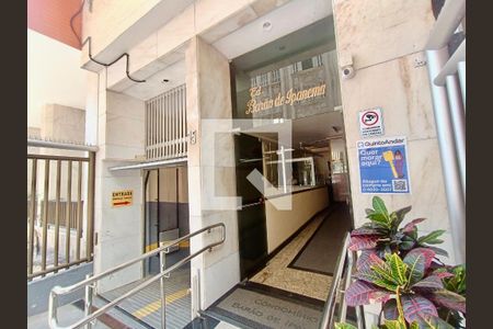 Apartamento para alugar com 90m², 3 quartos e sem vagaFachada com placa QA