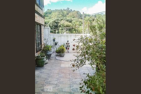 Jardim de casa para alugar com 7 quartos, 380m² em Cascata, Porto Alegre