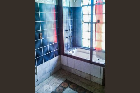 Casa para alugar com 380m², 7 quartos e 2 vagas Casa para alugar com 380m², 7 quartos e 2 vagasBanheiro