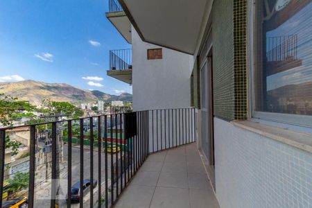 Apartamento para alugar com 65m², 2 quartos e 1 vaga Apartamento para alugar com 65m², 2 quartos e 1 vagaVaranda