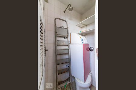 Banheiro de Serviço de apartamento para alugar com 2 quartos, 65m² em Piedade, Rio de Janeiro
