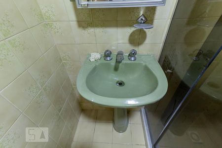 Apartamento para alugar com 65m², 2 quartos e 1 vaga Apartamento para alugar com 65m², 2 quartos e 1 vagaBanheiro