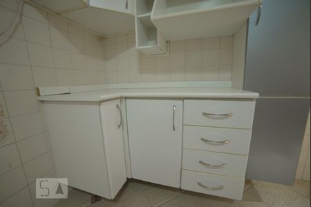 Apartamento para alugar com 55m², 2 quartos e 1 vagaCozinha - Armários