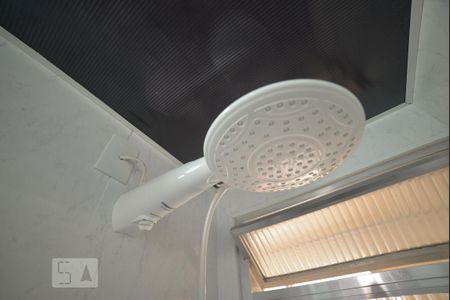 Apartamento para alugar com 55m², 2 quartos e 1 vagaDetalhe banheiro