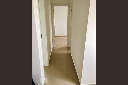 Corredor de apartamento para alugar com 2 quartos, 45m² em Jardim Las Vegas, Guarulhos