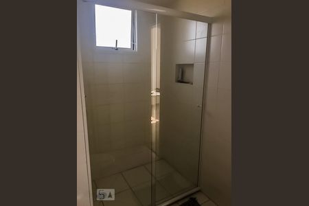 Banheiro de apartamento à venda com 2 quartos, 45m² em Jardim Las Vegas, Guarulhos