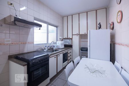 Casa para alugar com 60m², 2 quartos e 1 vagaCozinha