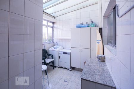 Casa para alugar com 60m², 2 quartos e 1 vagaÁrea de Serviço