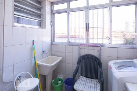 Casa para alugar com 60m², 2 quartos e 1 vagaÁrea de Serviço