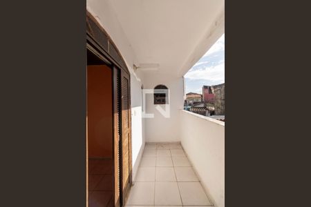 Casa à venda com 185m², 4 quartos e 2 vagasVaranda Quarto 1