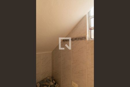 Lavabo  de casa à venda com 4 quartos, 185m² em Vila Nhocune, São Paulo