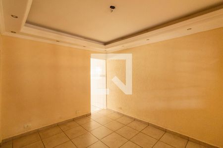 Sala  de casa para alugar com 4 quartos, 185m² em Vila Nhocune, São Paulo