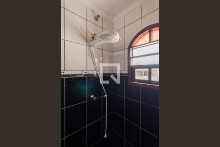 Casa à venda com 185m², 4 quartos e 2 vagasBanheiro Suíte 