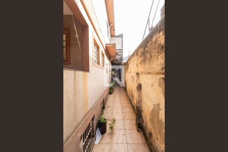 Casa à venda com 185m², 4 quartos e 2 vagasCorredor 