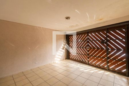 Casa à venda com 185m², 4 quartos e 2 vagasGaragem 