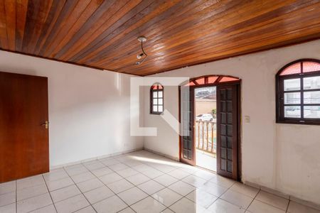 Suíte  de casa à venda com 4 quartos, 185m² em Vila Nhocune, São Paulo