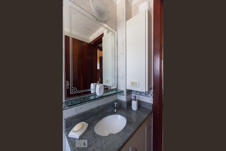 Banheiro de apartamento para alugar com 2 quartos, 65m² em Vila Albertina, São Paulo