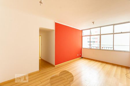 Apartamento para alugar com 90m², 3 quartos e sem vagaSala