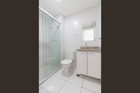 Banheiro de apartamento para alugar com 2 quartos, 60m² em Picanço, Guarulhos