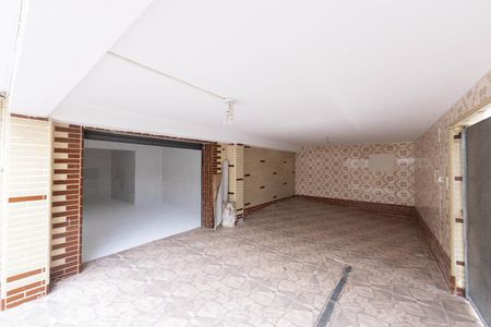 Casa à venda com 300m², 3 quartos e 3 vagasGaragem