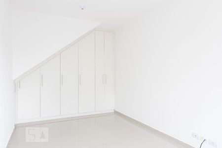 Apartamento para alugar com 34m², 1 quarto e 1 vagaQuarto - Armários