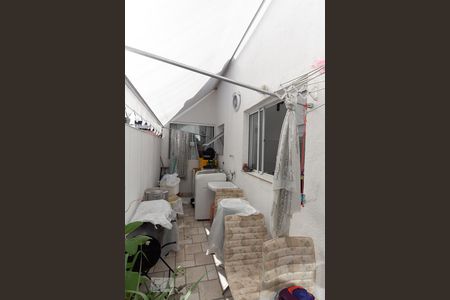 Casa à venda com 140m², 3 quartos e 1 vagaÁrea de serviço
