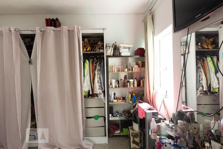 Casa à venda com 140m², 3 quartos e 1 vagaQuarto 