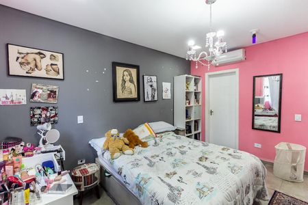 Casa à venda com 140m², 3 quartos e 1 vagaSuíte 2