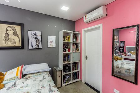 Casa à venda com 140m², 3 quartos e 1 vagaSuíte 2