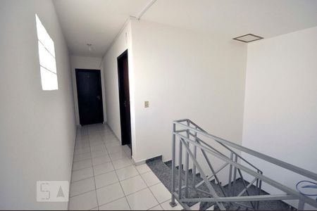 Corredor de kitnet/studio para alugar com 1 quarto, 22m² em Vila Gomes, São Paulo