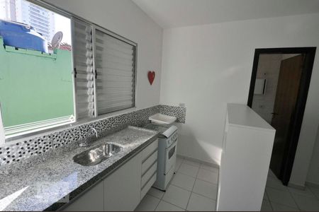 Cozinha - Armários de kitnet/studio para alugar com 1 quarto, 22m² em Vila Gomes, São Paulo