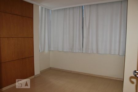 Quarto de apartamento para alugar com 2 quartos, 72m² em Glória, Rio de Janeiro