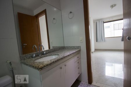 Banheiro - Suite de apartamento para alugar com 3 quartos, 100m² em Recreio dos Bandeirantes, Rio de Janeiro